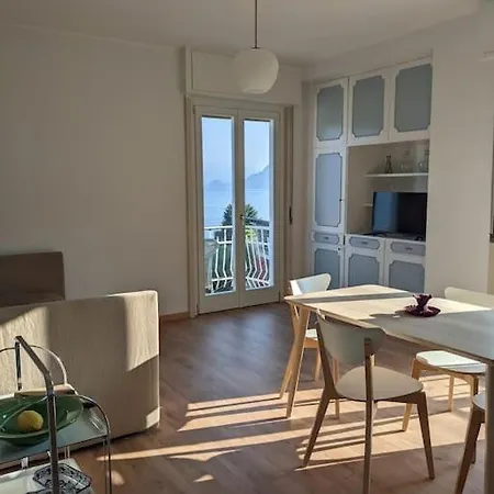 Breathtaking Lake View In The Heart Of Stresa Exterior photo