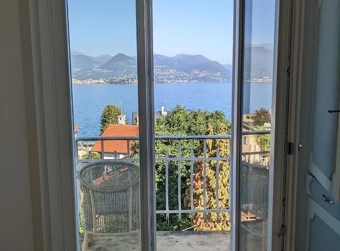 Breathtaking Lake View In The Heart Of Stresa